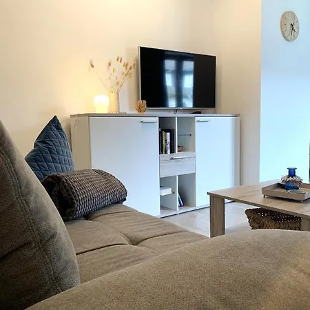 Apartment 21114 *